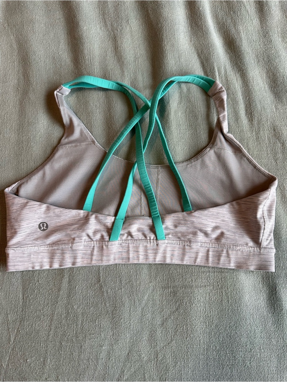 🍋 Lululemon Energy Bra *Medium Support- White/Grey/Light Green - Picture 2 of 4